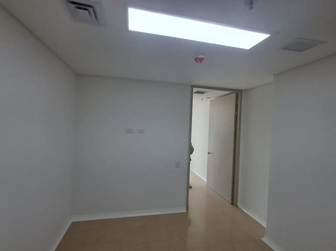 Consultorio en arriendo en Primavera, Envigado, 33 m² · foto 6 de 10