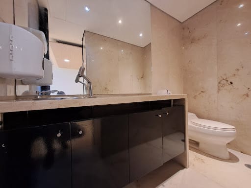 Oficina en venta en Astorga, Medellín, 608 m² · foto 14 de 24