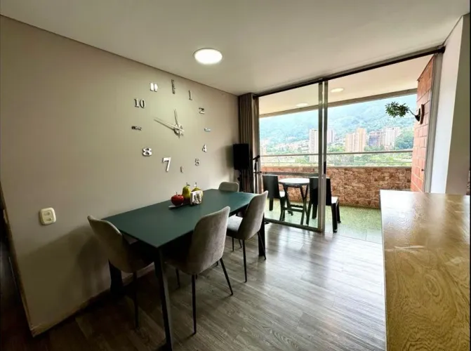 Apartamento de 3 alcobas en venta en Ditaires, Itagüí, 88 m² · foto 2 de 24