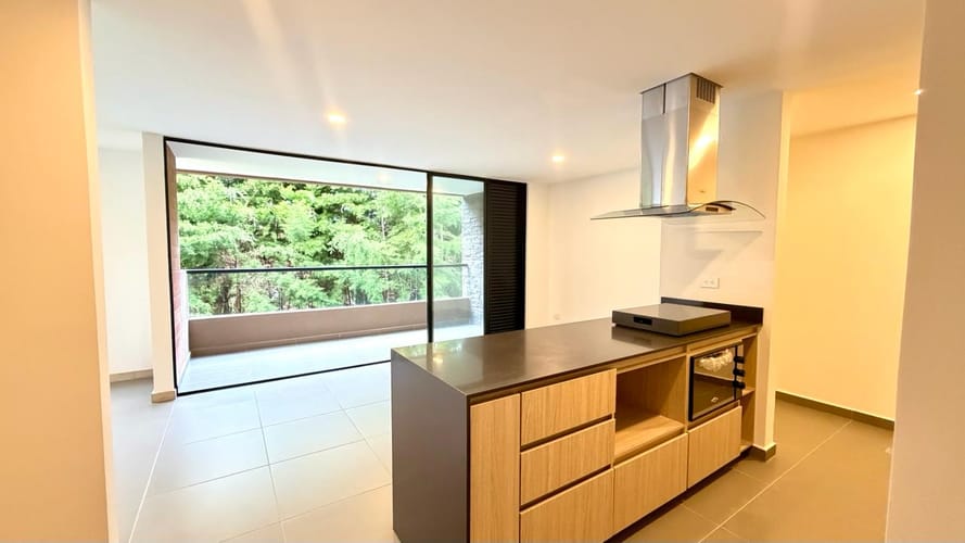 Apartamento de 2 alcobas en venta en El Retiro, 79 m² · foto 2 de 21