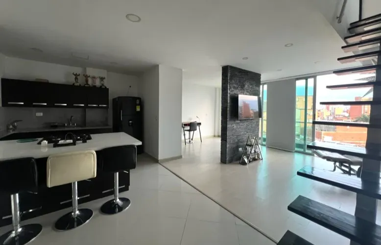 Apartamento de 2 alcobas en venta en Las Acacias, Medellín, 120 m² · foto 2 de 24