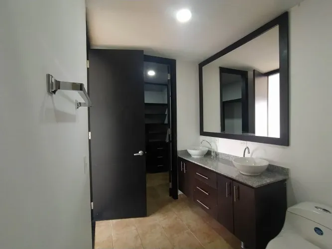 Apartamento de 2 alcobas en venta en Las Acacias, Medellín, 120 m² · foto 17 de 24