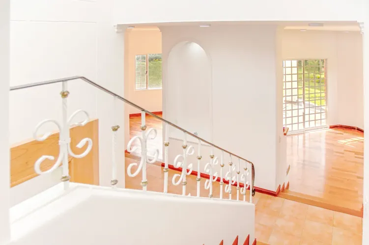 Casa de 4 alcobas en venta en Las Palmas, Envigado, 1245 m² · foto 2 de 24