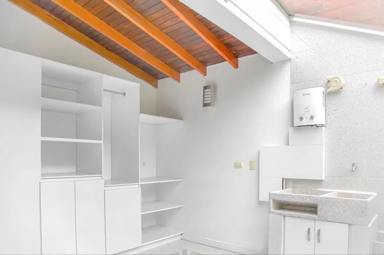 Casa de 4 alcobas en venta en Las Palmas, Envigado, 1245 m² · foto 15 de 24