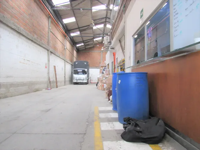Bodega en arriendo en El Chagualo, Medellín, 500 m² · foto 5 de 14
