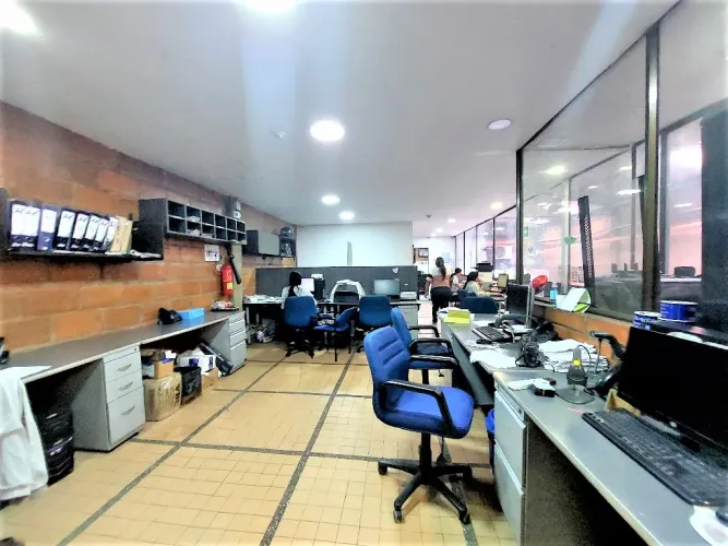 Bodega en arriendo en El Chagualo, Medellín, 500 m² · foto 10 de 14