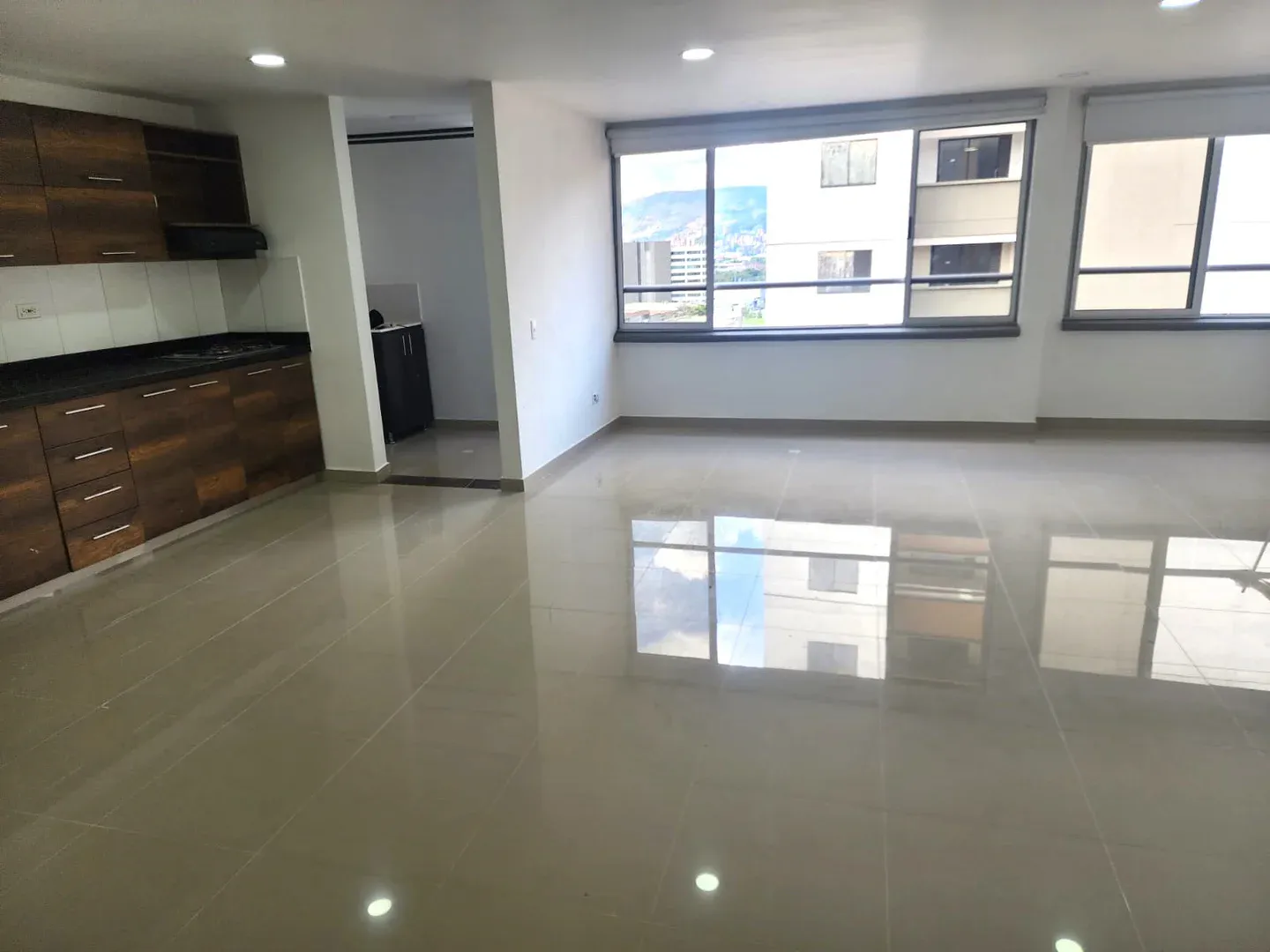 Apartamento en venta en Entreamigos, Sabaneta · foto 2 de 16