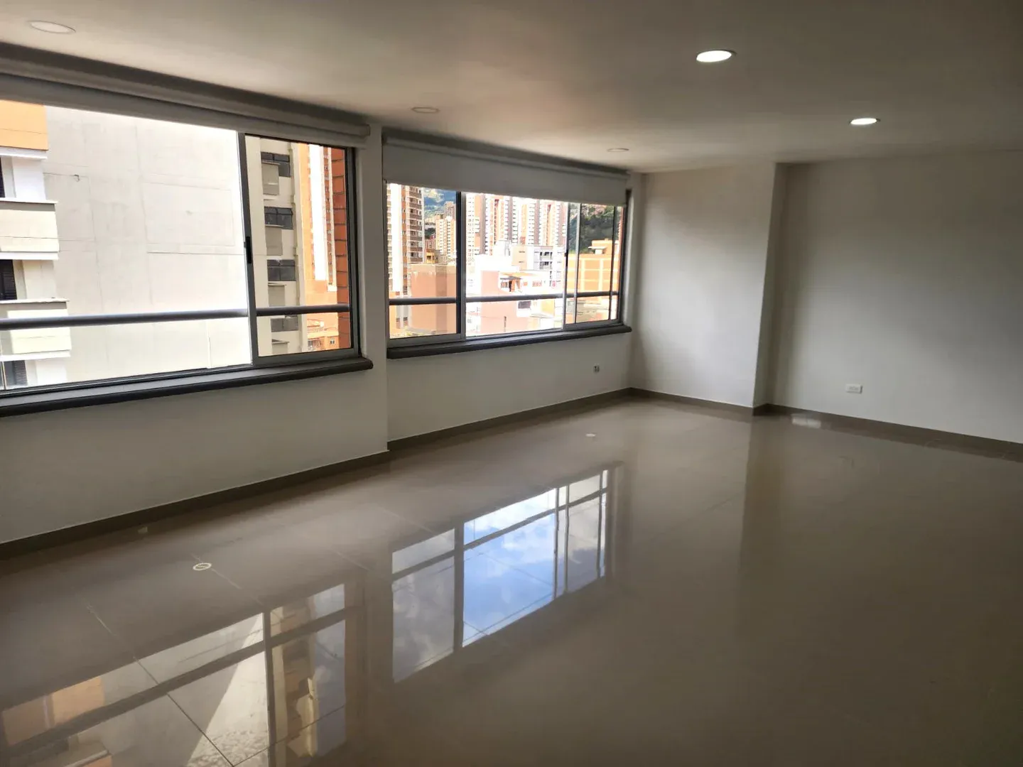 Apartamento en venta en Entreamigos, Sabaneta · foto 3 de 16