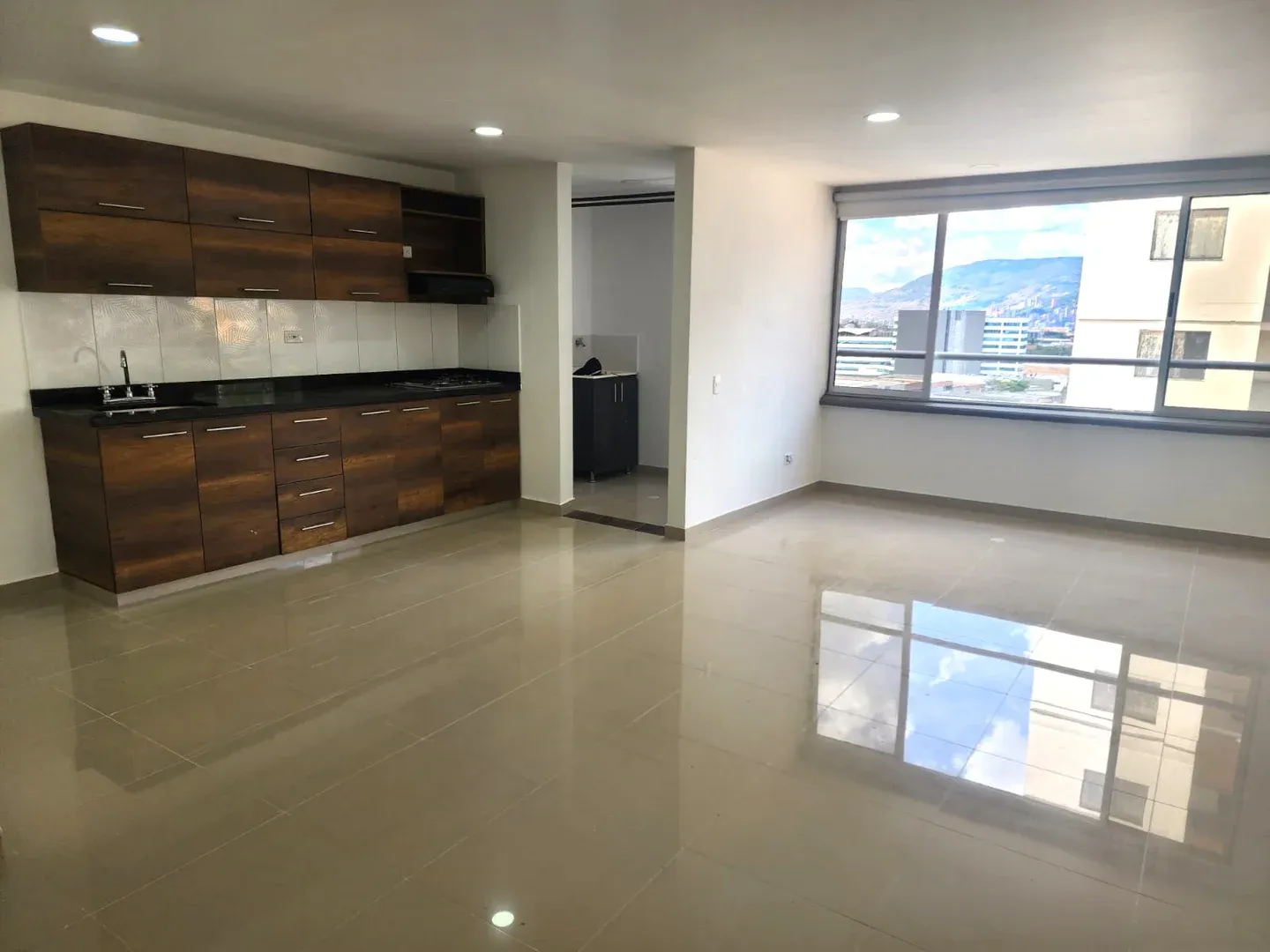 Apartamento en venta en Entreamigos, Sabaneta · foto 4 de 16