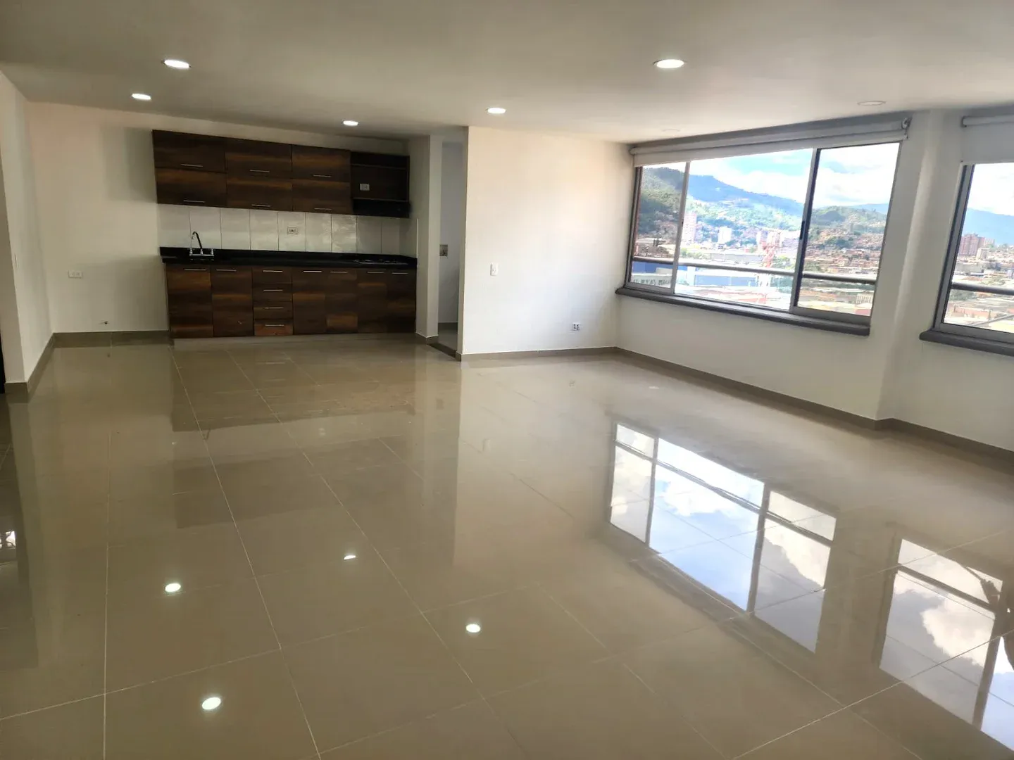 Apartamento en venta en Entreamigos, Sabaneta · foto 5 de 16