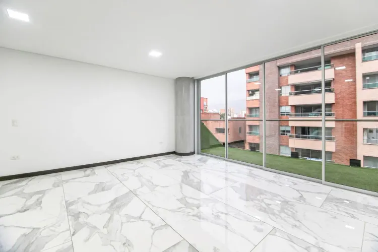 Apartamento de 3 alcobas en venta en Laureles, Medellín, 200 m² · foto 12 de 24