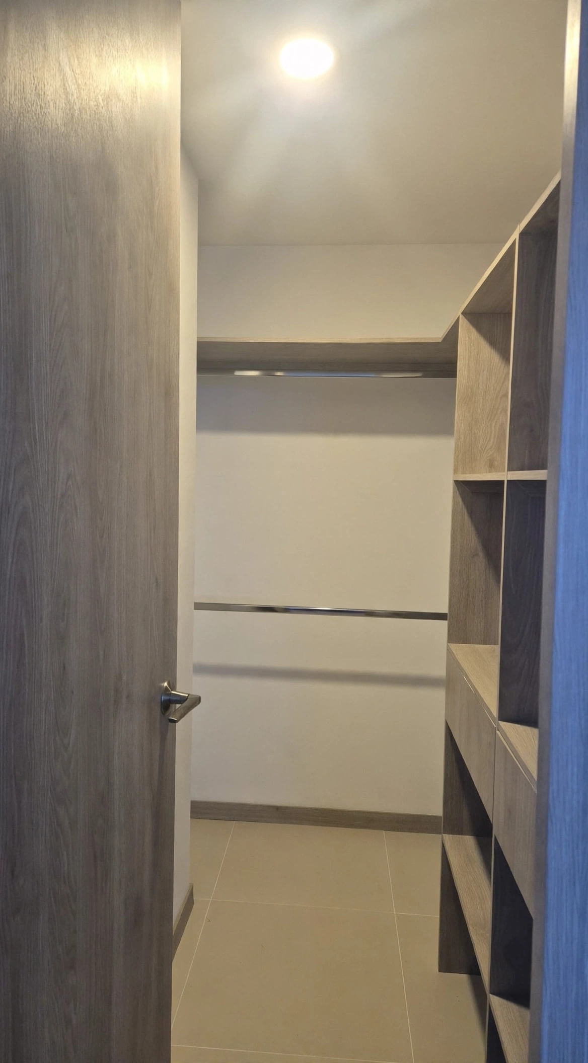 Apartamento en venta en Zona Industrial No. 1, Itagüí · foto 5 de 8