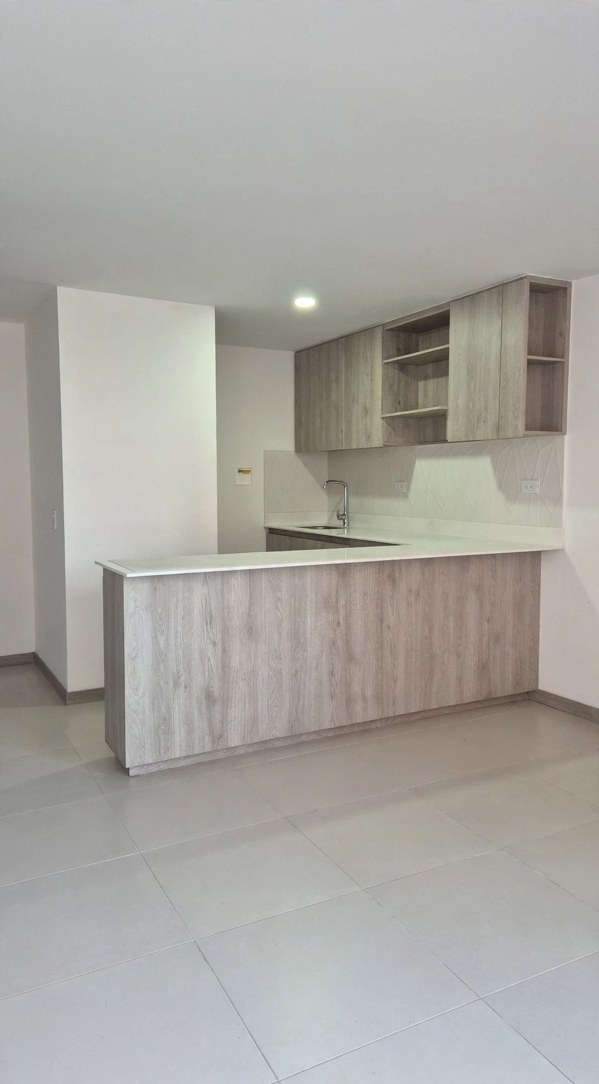 Apartamento en venta en Zona Industrial No. 1, Itagüí · foto 6 de 8