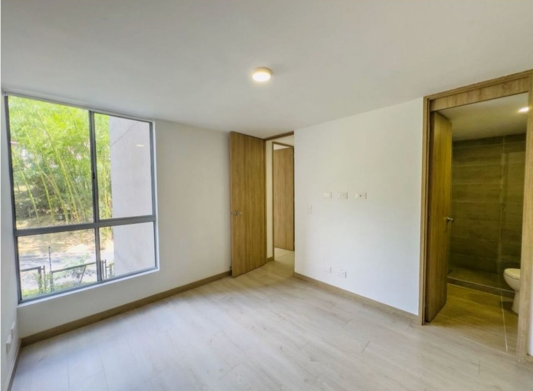 Apartamento en venta en Loma Del Escobero, Envigado · foto 8 de 12