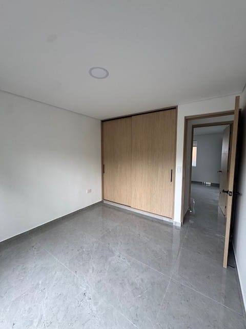 Apartamento de 3 alcobas en venta en Niquia, Bello, 74 m² · foto 5 de 16