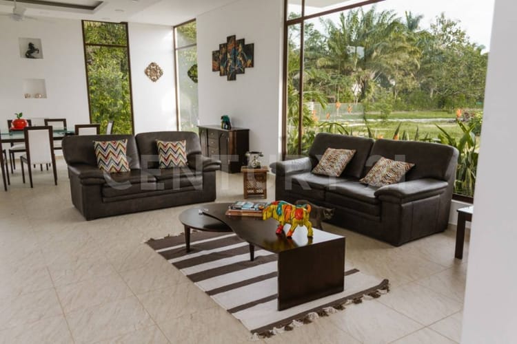 Casa de 9 alcobas en venta en Alto De Pompeya, Villavicencio, 650 m² · foto 2 de 20