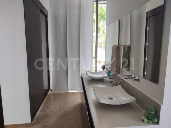 Casa de 9 alcobas en venta en Alto De Pompeya, Villavicencio, 650 m² · foto 11 de 20