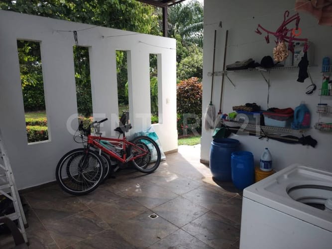 Casa de 9 alcobas en venta en Alto De Pompeya, Villavicencio, 650 m² · foto 17 de 20