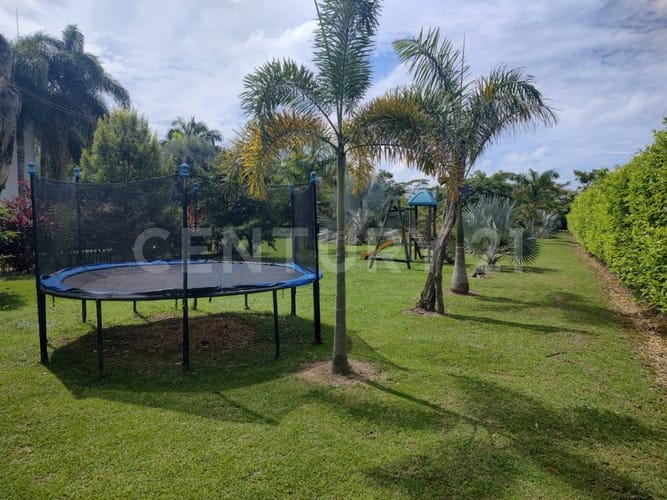 Casa de 9 alcobas en venta en Alto De Pompeya, Villavicencio, 650 m² · foto 19 de 20
