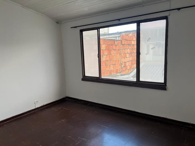 Casa en venta en Castilla, Bogotá · foto 9 de 23