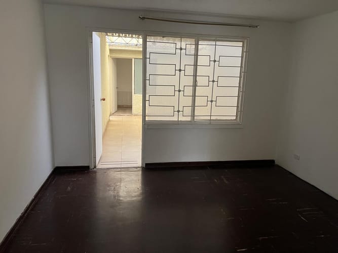 Casa en venta en Castilla, Bogotá · foto 5 de 23