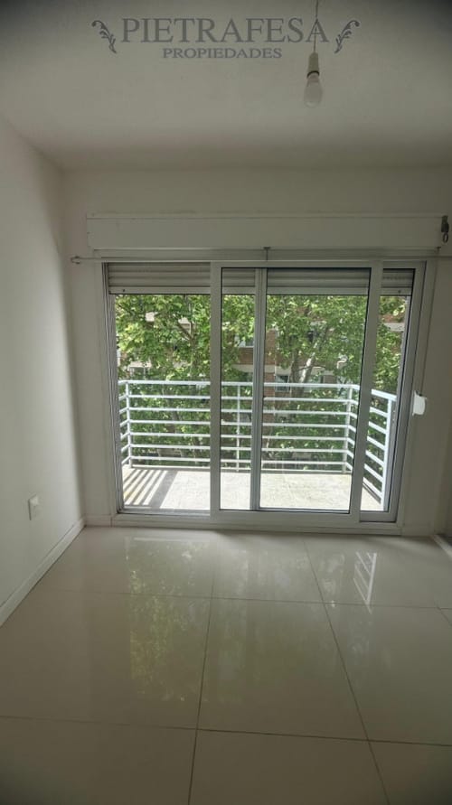 Apartamento en alquiler, 3 dormitorios, 1 baño, Garage . La blanqueada · Foto 1