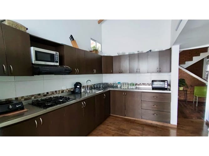 Casa de 4 alcobas en venta en Villa Nueva Alta, Copacabana, 594 m² · foto 16 de 24