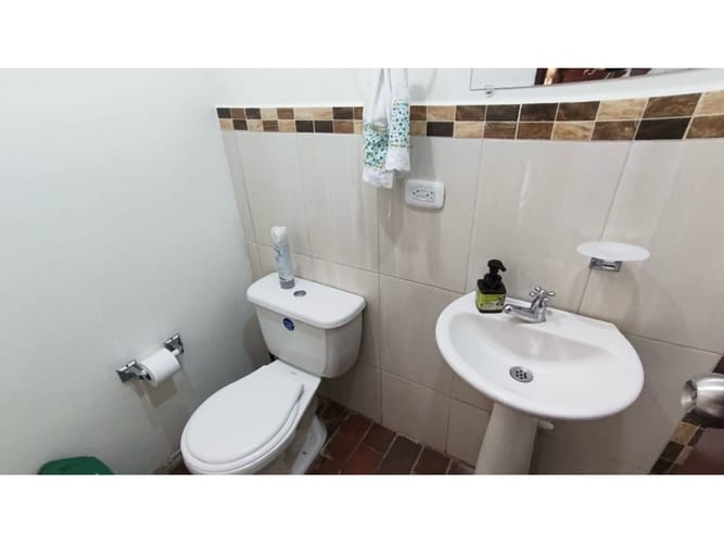 Casa de 4 alcobas en venta en Villa Nueva Alta, Copacabana, 594 m² · foto 18 de 24