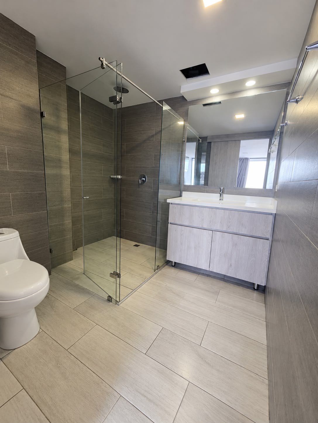 Apartamento en arriendo en Laureles, Medellín · foto 8 de 11