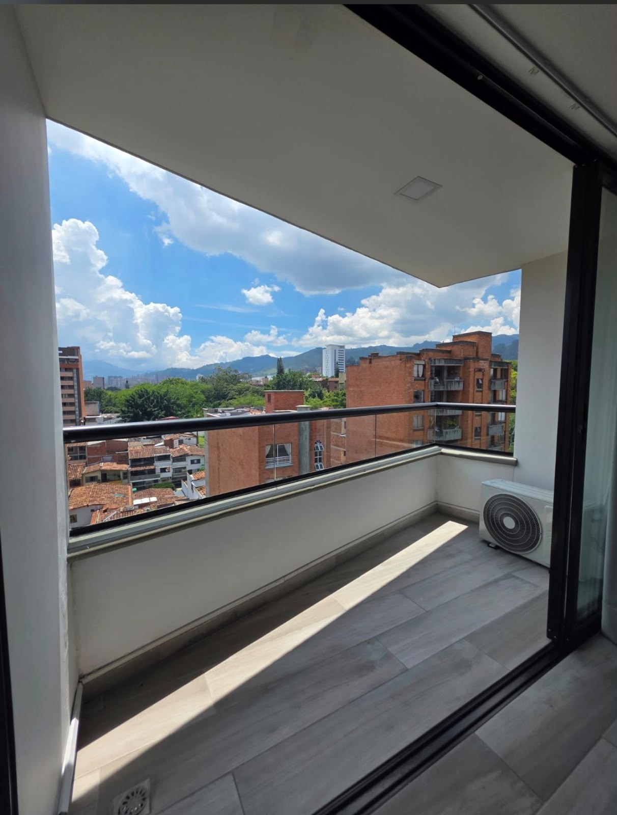 Apartamento en arriendo en Laureles, Medellín · foto 5 de 11