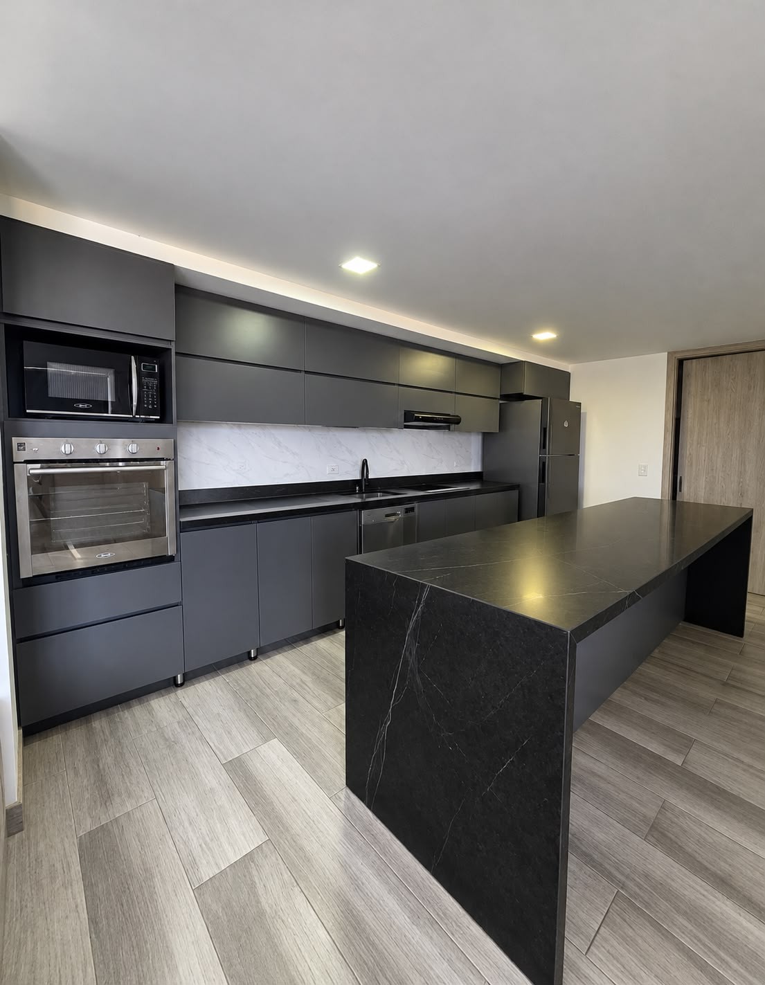Apartamento en arriendo en Laureles, Medellín · foto 7 de 11