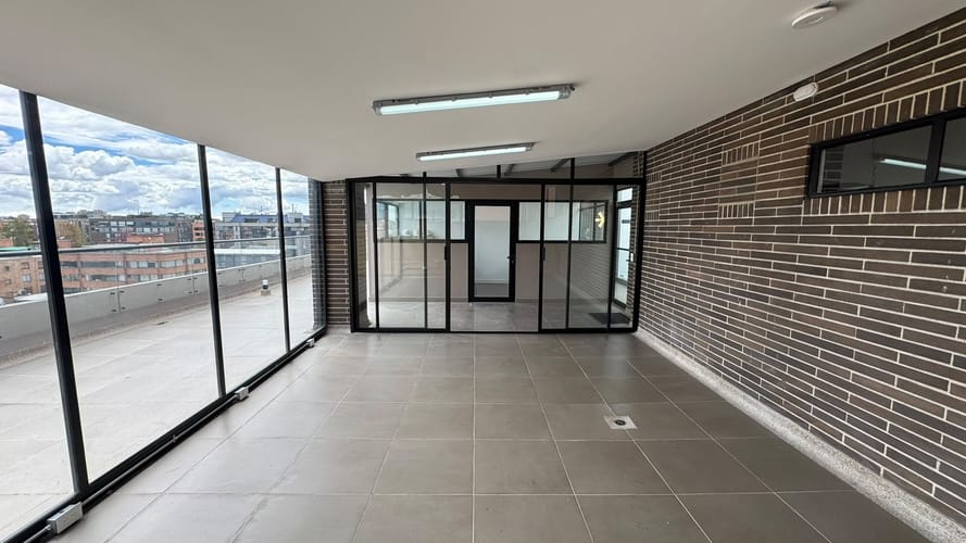 Oficina en Arriendo en San patricio, Bogotá