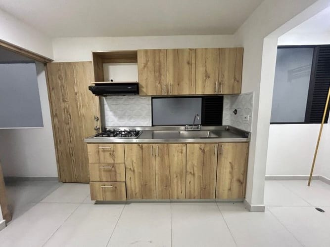 Apartamento de 2 alcobas en arriendo en Boston, Medellín · foto 2 de 7