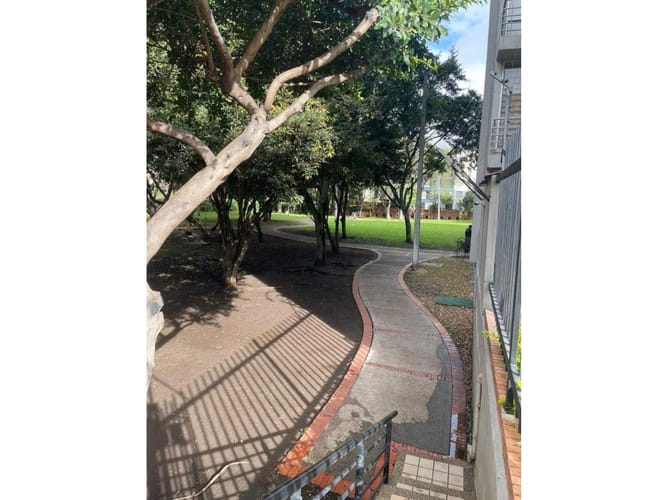Apartamento de 3 alcobas en venta en La Liberia, Bogotá, 93 m² · foto 23 de 24
