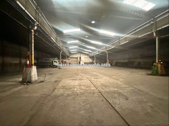 Local industrial o galpón en Alquiler · Foto 2