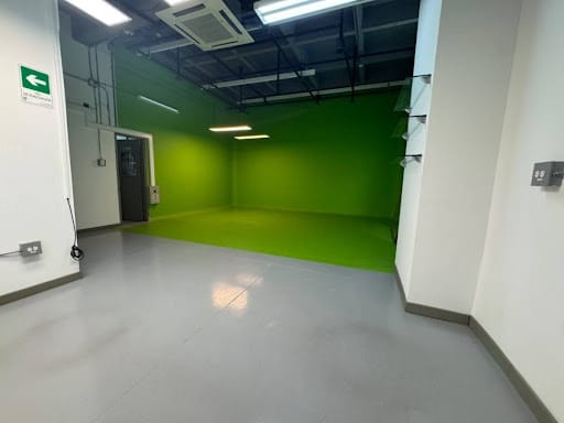 Local en arriendo en San Lucas, Medellín, 89 m² · foto 3 de 16