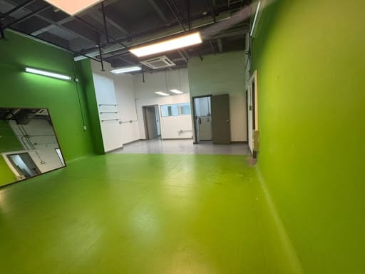 Local en arriendo en San Lucas, Medellín, 89 m² · foto 14 de 16