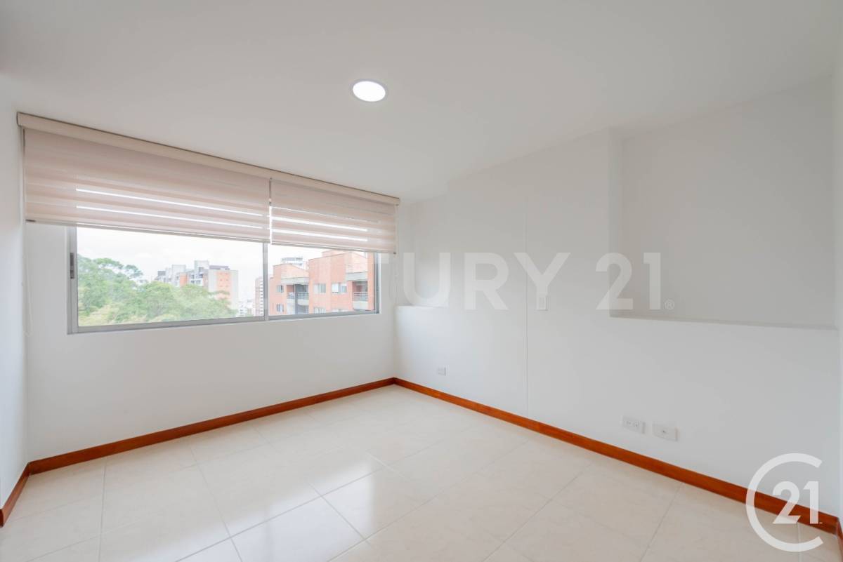 Apartamento en venta en Uribe Angel, Envigado · foto 20 de 24