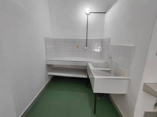 Local en arriendo en Colon, Medellín, 50 m² · foto 3 de 13