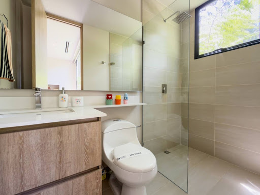 Apartamento en venta en Altos Del Poblado, Medellín · foto 19 de 24