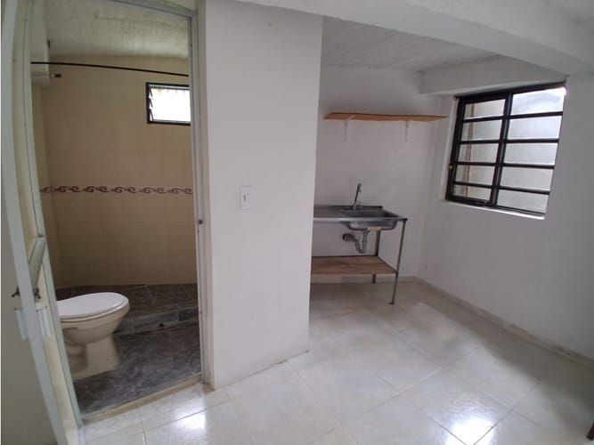 Casa de 6 alcobas en venta en Paraiso, Armenia, 104 m² · foto 5 de 18