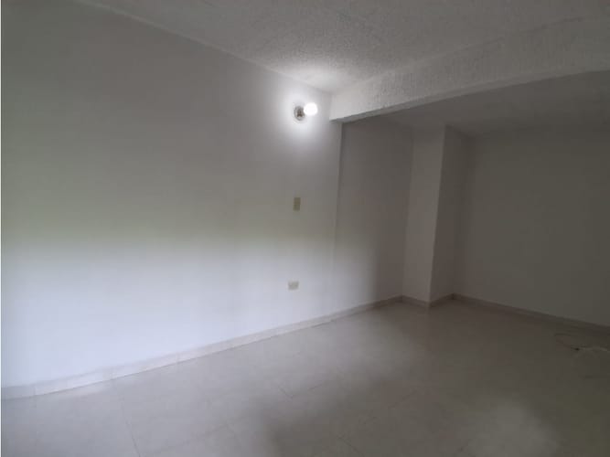 Casa de 6 alcobas en venta en Paraiso, Armenia, 104 m² · foto 9 de 18