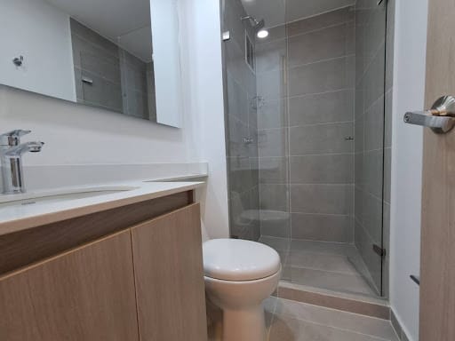 Apartamento de 2 alcobas en arriendo en Ciudad Del Río, Medellín, 65 m² · foto 10 de 18