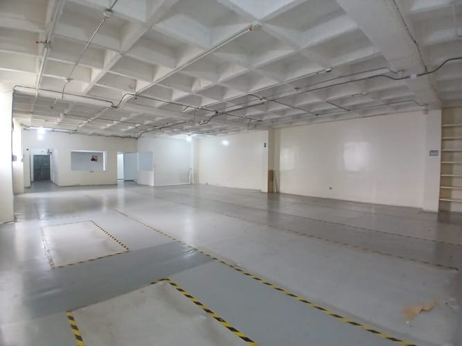 Bodega en arriendo en Primavera, Envigado, 300 m² · foto 3 de 10