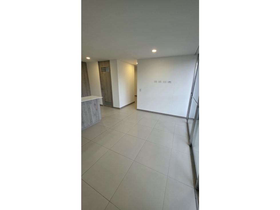 Apartamento en arriendo en Zona Industrial No. 1, Itagüí · foto 5 de 17