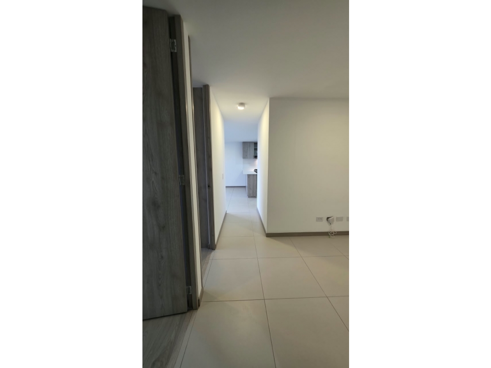 Apartamento en arriendo en Zona Industrial No. 1, Itagüí · foto 6 de 17