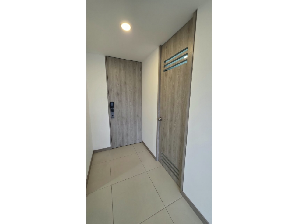 Apartamento en arriendo en Zona Industrial No. 1, Itagüí · foto 7 de 17
