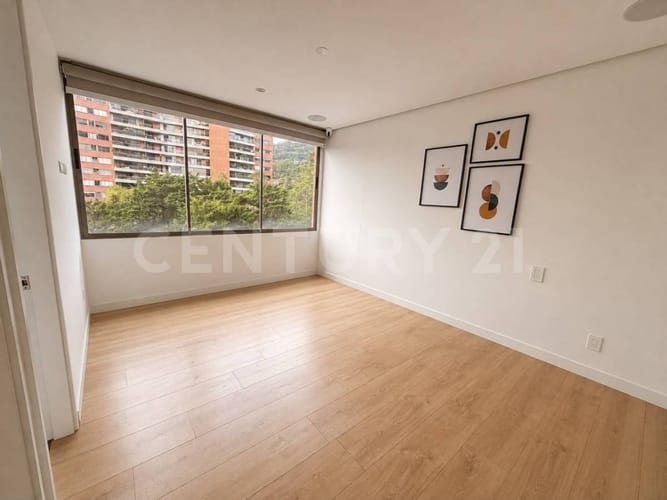 Apartamento de 2 alcobas en venta en El Tesoro, Medellín, 109 m² · foto 7 de 18