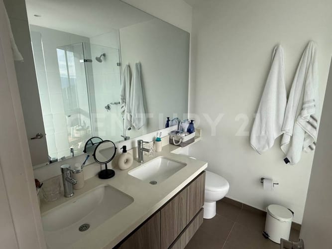 Apartamento de 2 alcobas en venta en El Tesoro, Medellín, 109 m² · foto 15 de 18