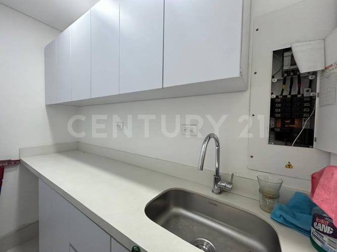 Local en arriendo en Urbanizacion El Pinar Alto, Medellín, 263 m² · foto 8 de 13